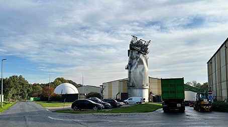 Fermenterturm nach der Havarie